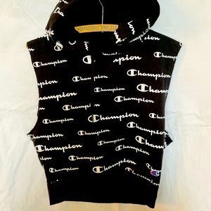 super comfy, sleeveless, cropped, champion hoodie!